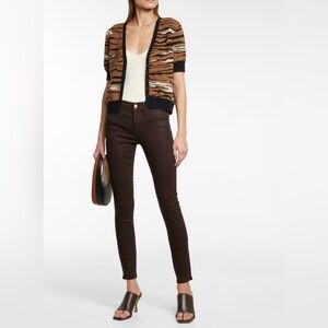 FRAME Le Skinny De Jeanne Coated Skinny in Mahogany